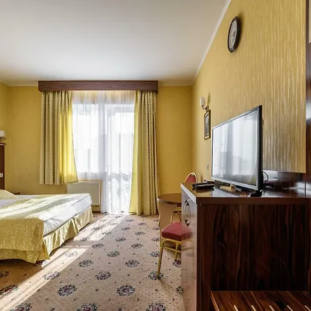 Hotel Status